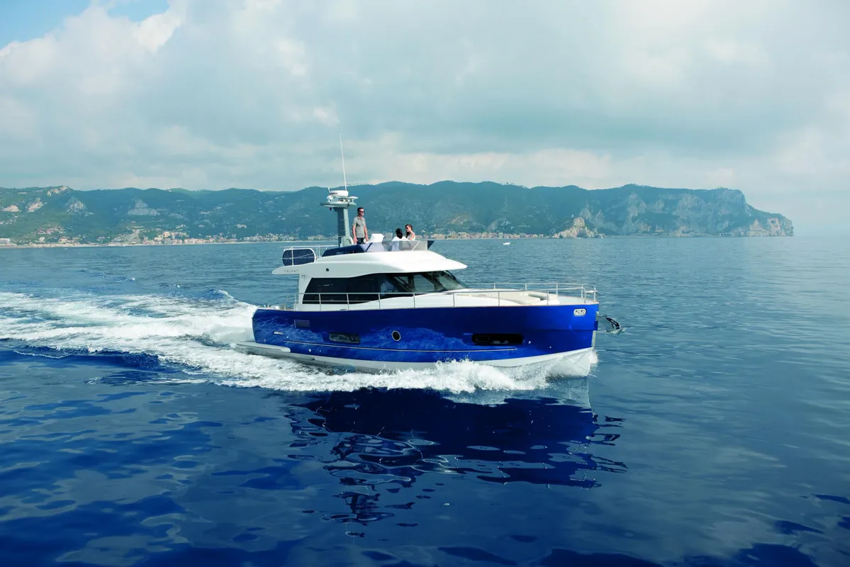 Azimut Magellano 43