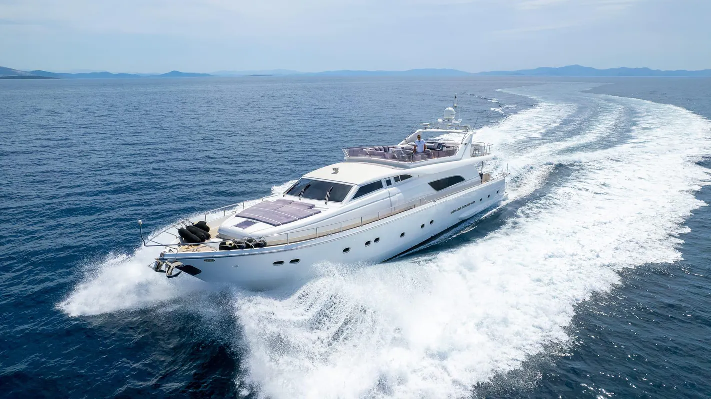 M/Y 98