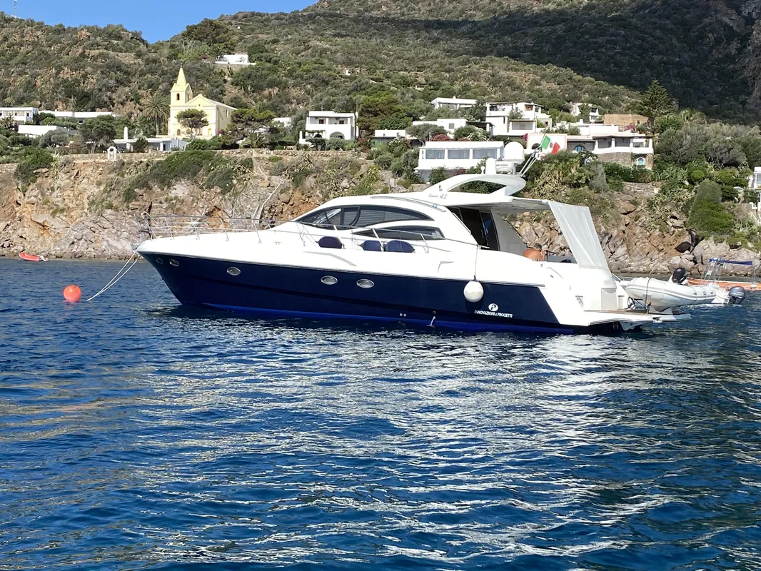 M/Y Alena 48