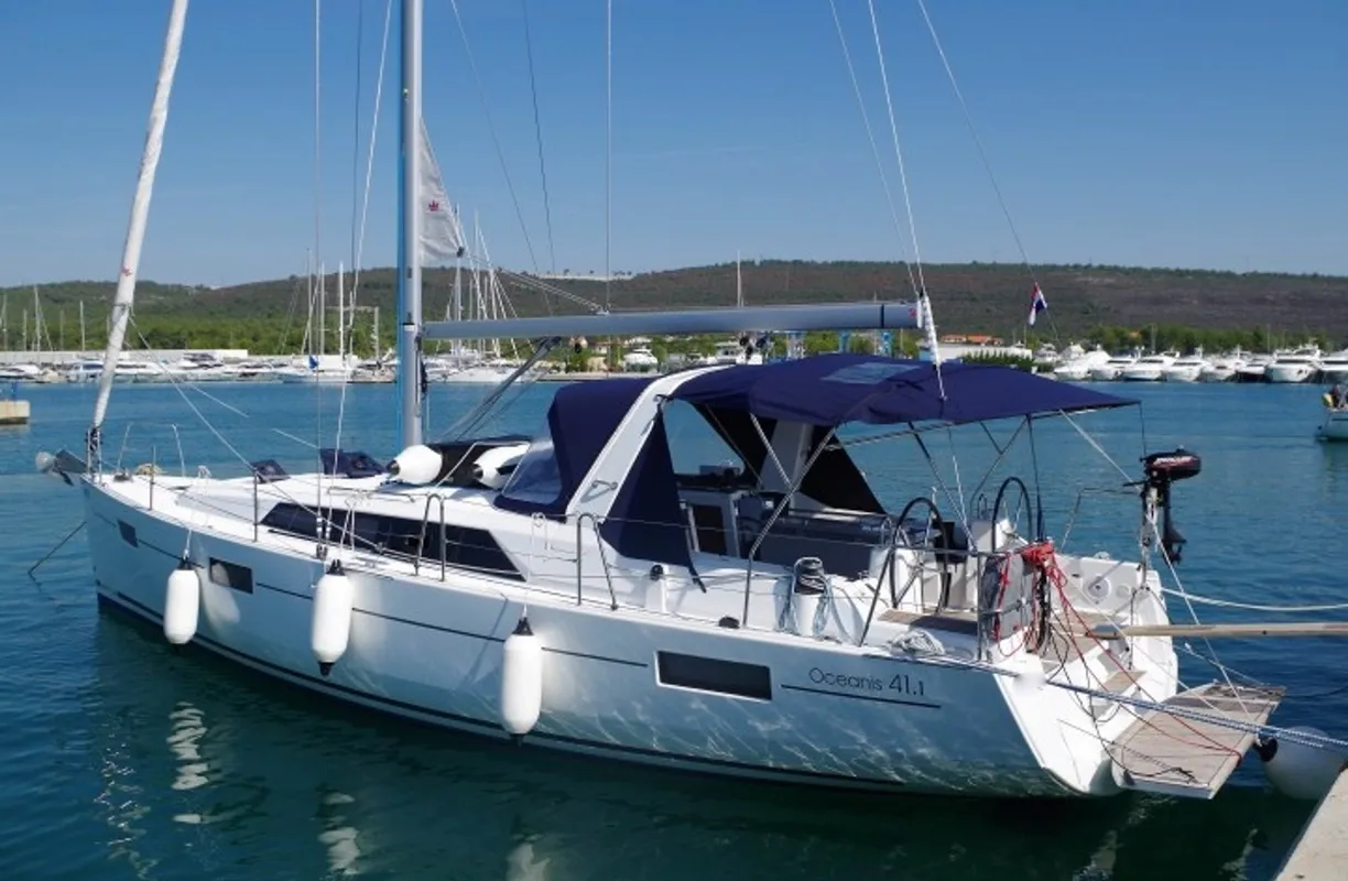 Beneteau Oceanis 41.1