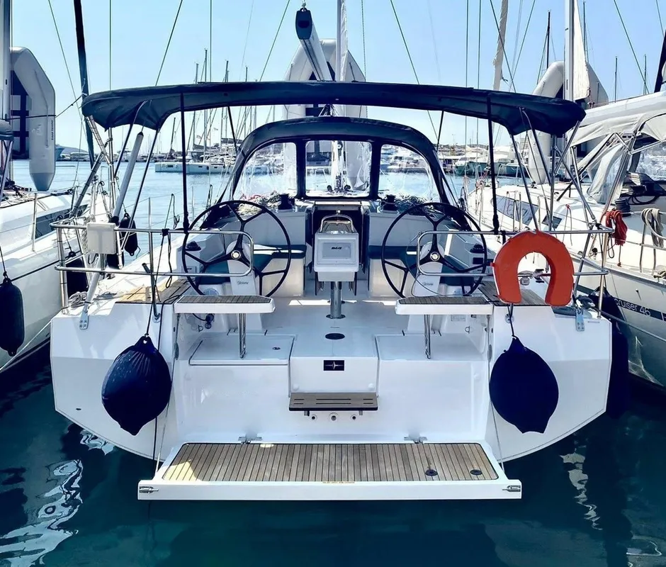 Bavaria C42