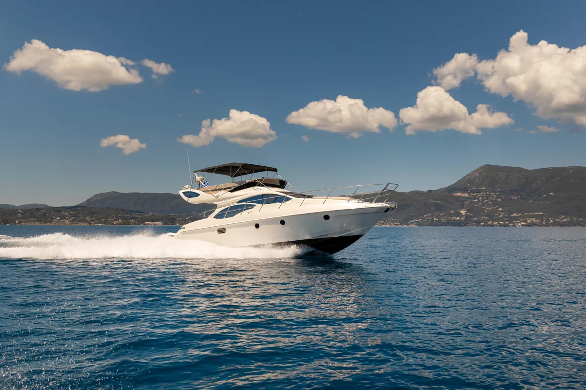 Azimut 43