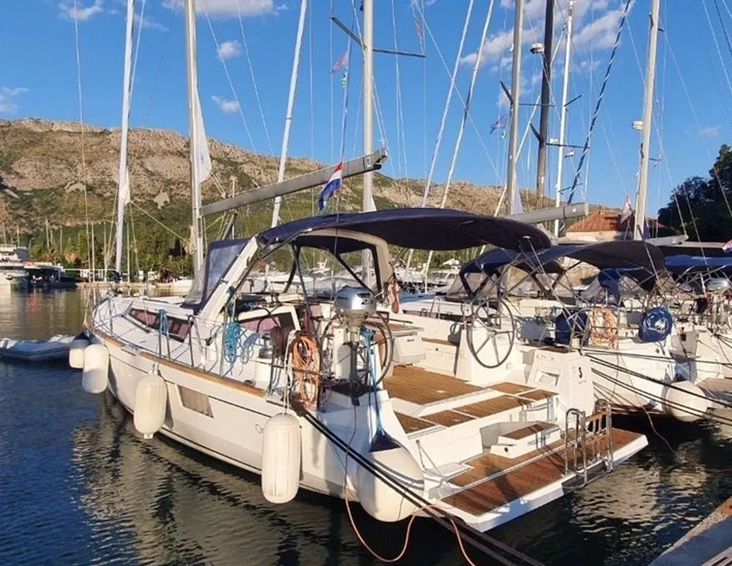 Beneteau Oceanis 48