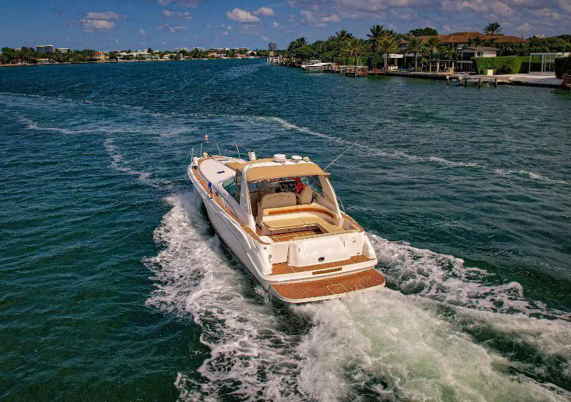 Sea Ray 40 Express Cruiser