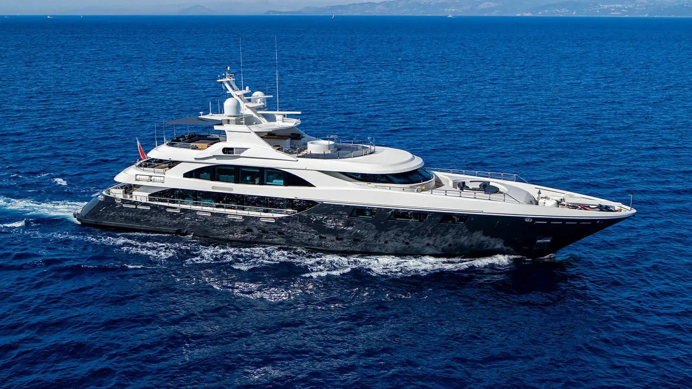 M/Y 164