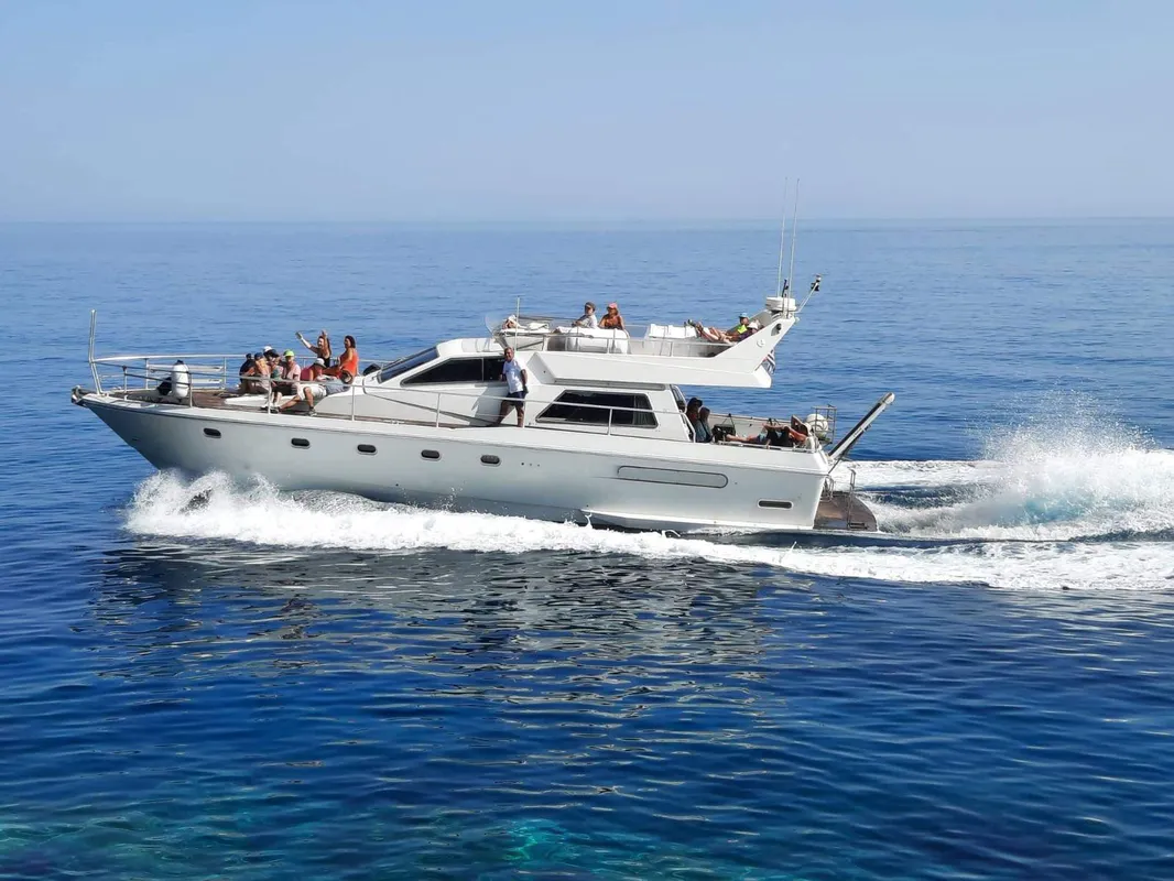 Ferretti Altura 52S