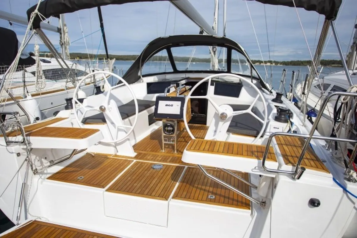 Hanse 388