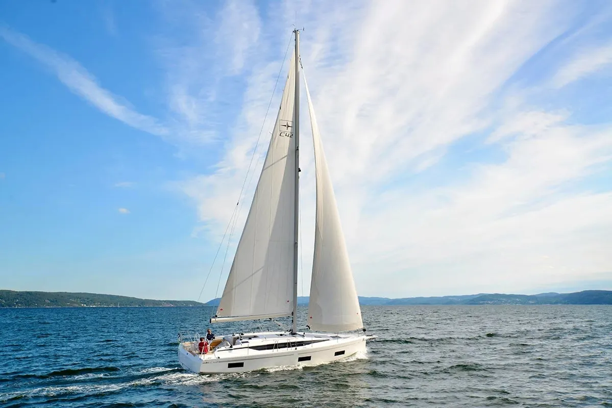 Bavaria C42