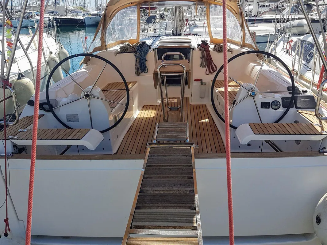 Dufour Yachts 382 GL