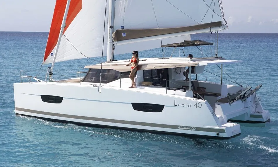 Fountaine Pajot 40