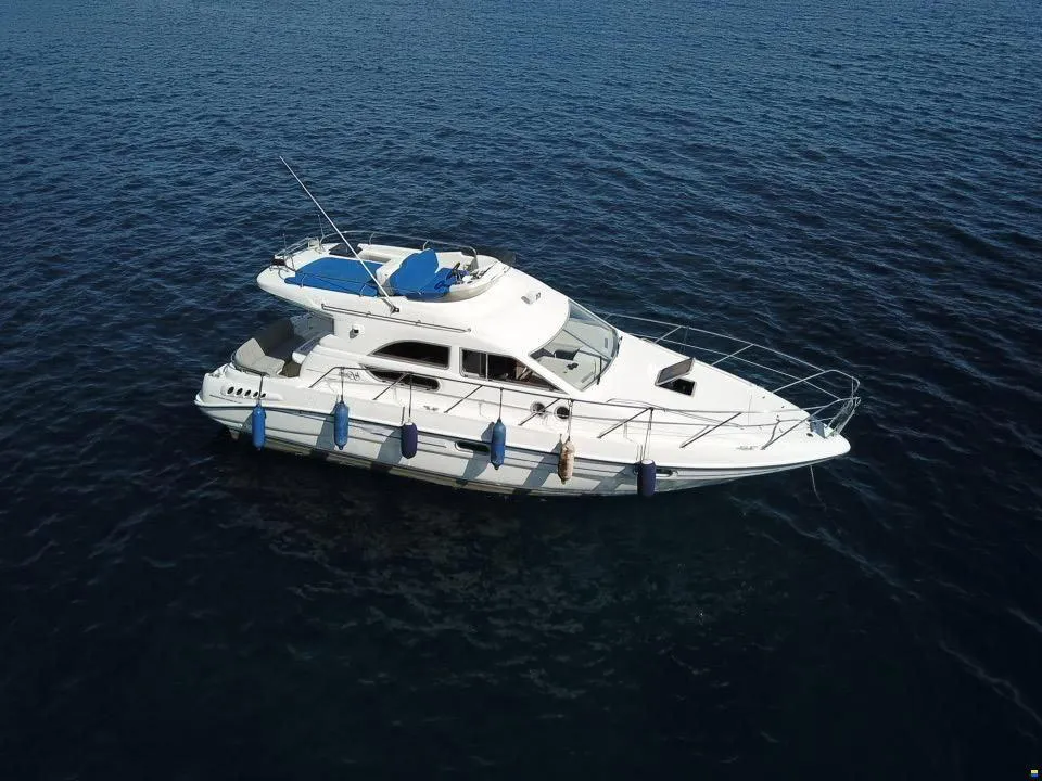 Sealine 330