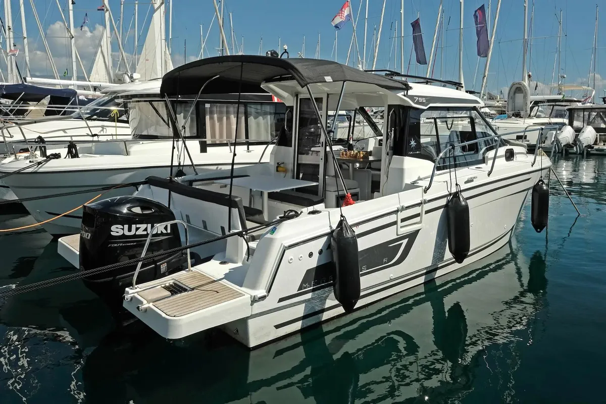 Jeanneau Merry Fisher 795