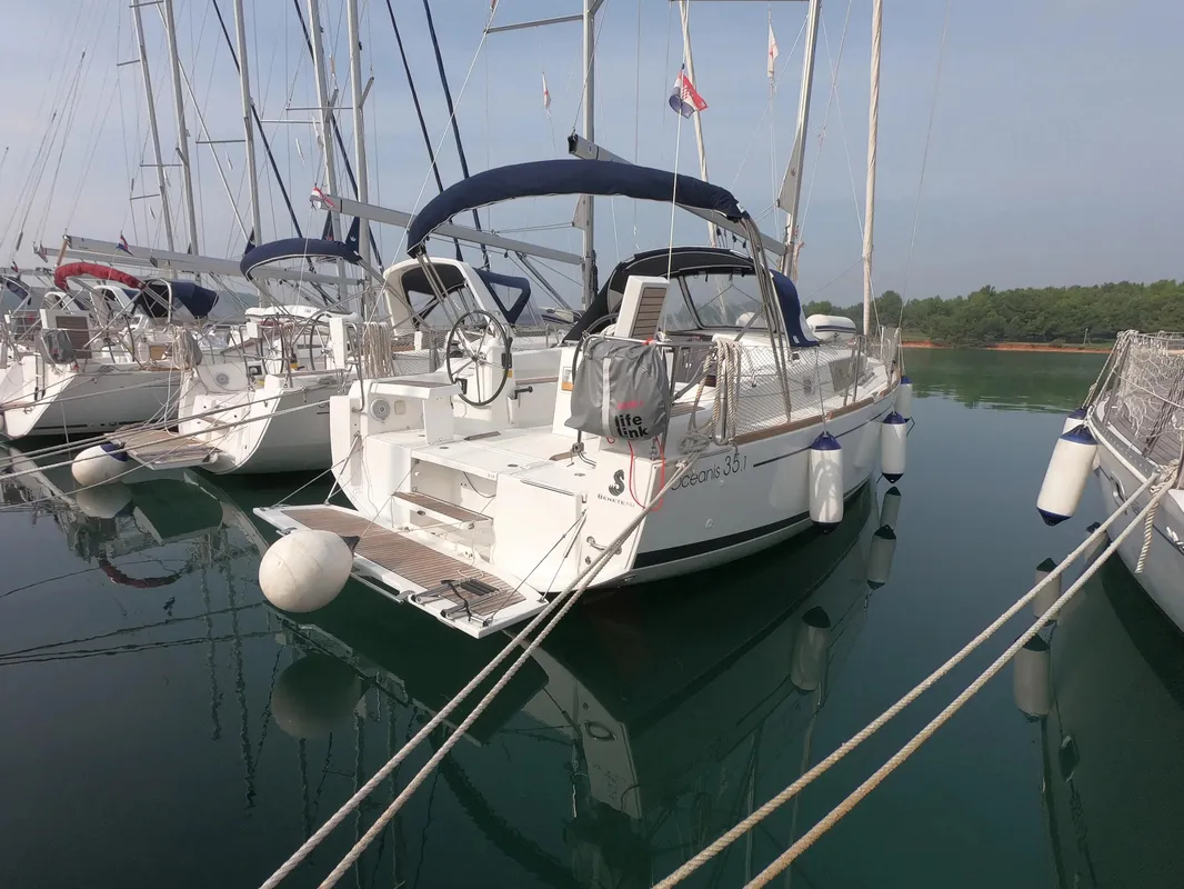 Beneteau Oceanis 35.1