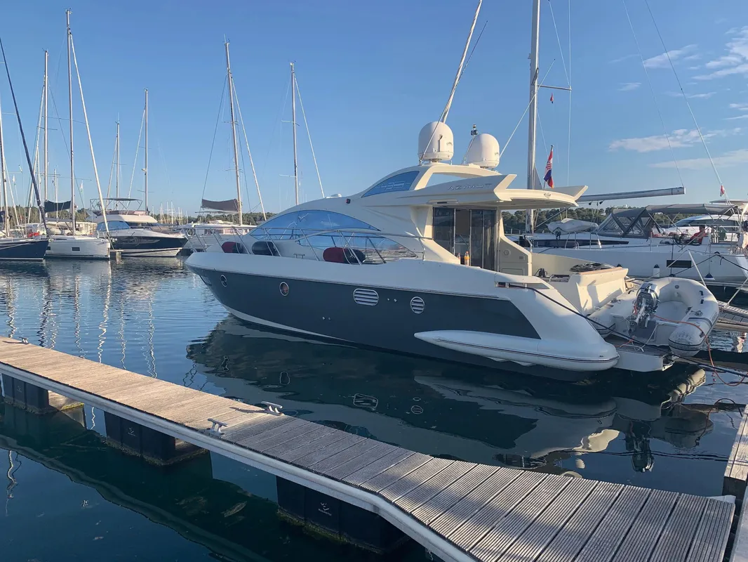 Azimut 43 S