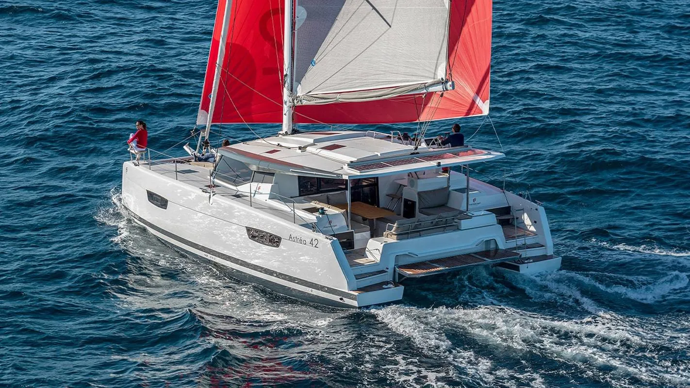 Fountaine Pajot Astrea 42