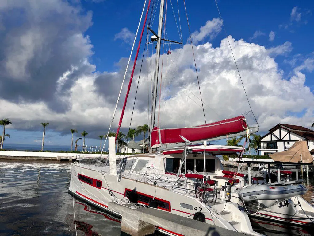 Catana 47