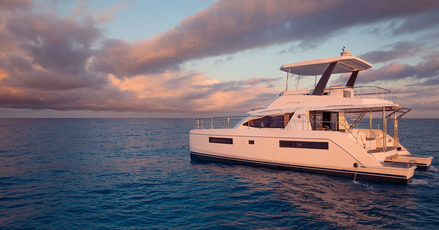 Leopard 43 Power catamaran