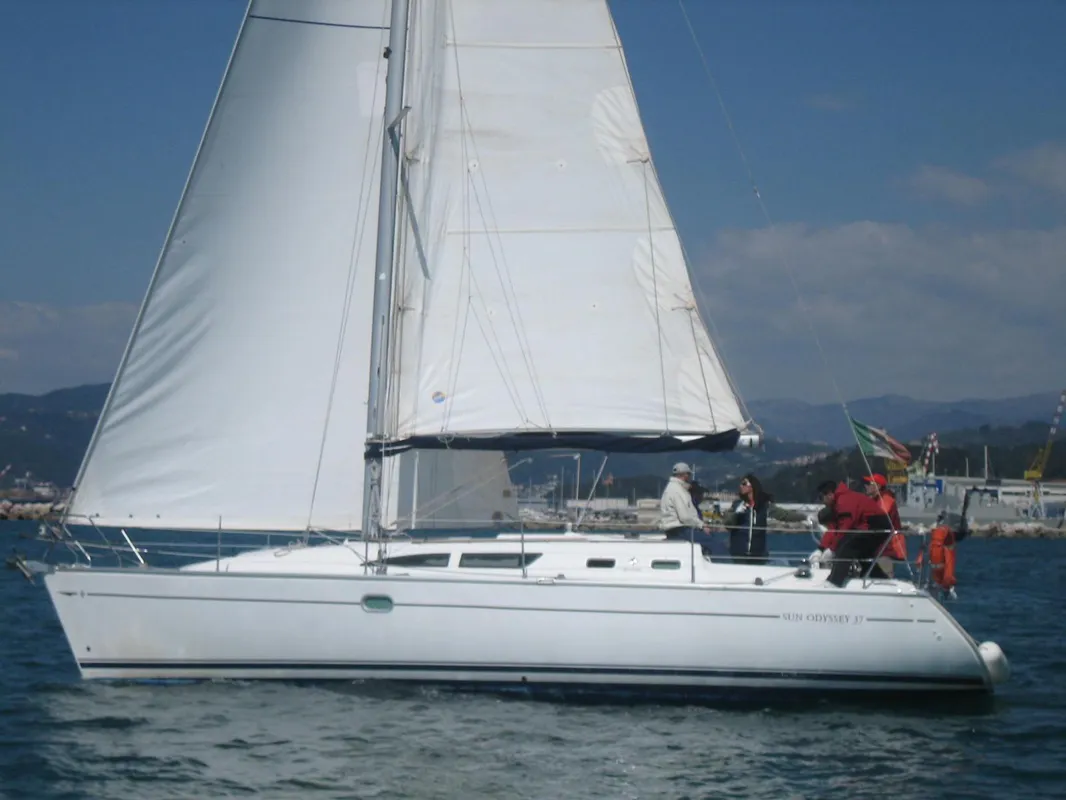 Jeanneau Sun Odyssey 37