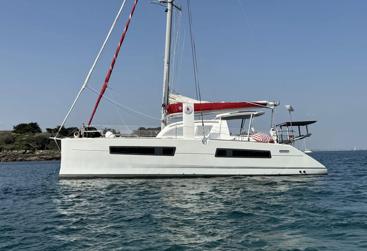 Catana 47