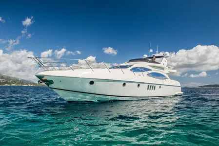 Azimut 68 Plus