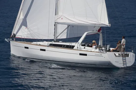 Beneteau Oceanis 45