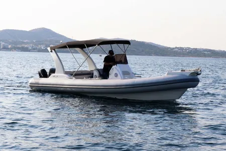 National Marine Speedboat 730