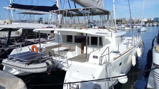 Lagoon 450F