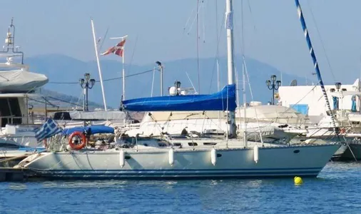 Atlantis 43 - A Skippered yacht in Athens Greece
