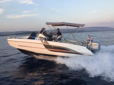 Beneteau Flyer 6.6. Spacedeck