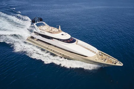 Heesen 145'