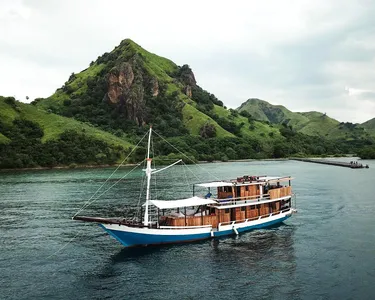 Wooden Tour Boat 85 ft