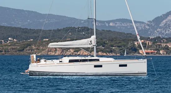 Beneteau Oceanis 38.1