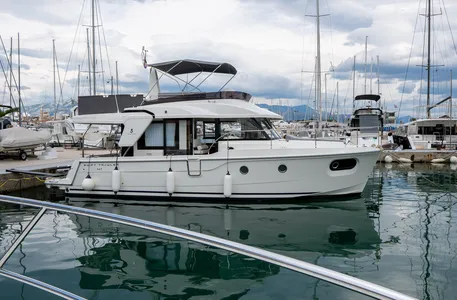 Beneteau Swift Trawler 41