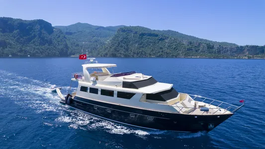 Motoryacht 2021