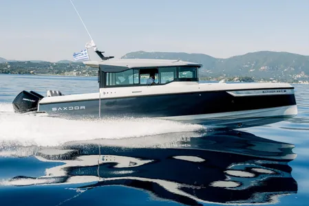 Saxdor 320 GTC - Luxury Day Cruises at Corfu Island