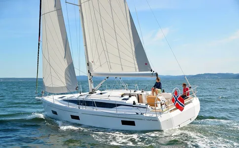 Bavaria Cruiser 42