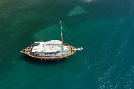 Traditional Wooden Sailboat For Daily Cruises in Mykonos