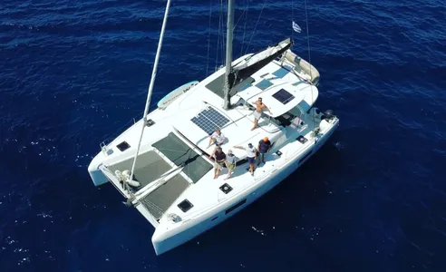 Lagoon 42 (Day Use and Charter)