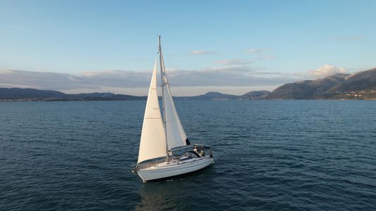 41 ft sailing yacht