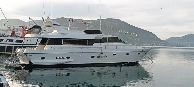 canon 75 yacht