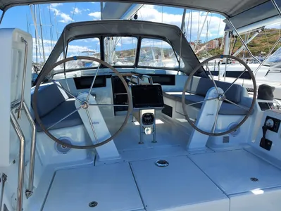 Hanse 418