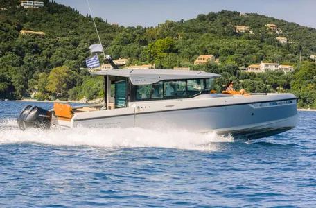 Saxdor 320 GTC - Luxury Day Cruises at Corfu Island