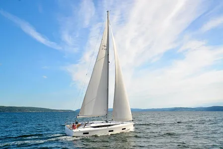 Bavaria C42