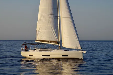 Dufour 470