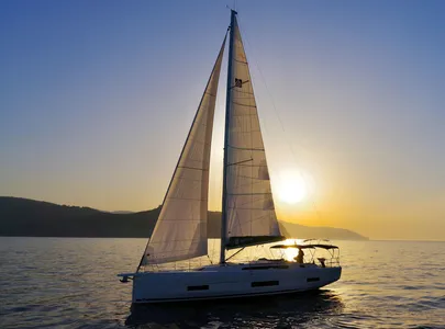 Dufour 470