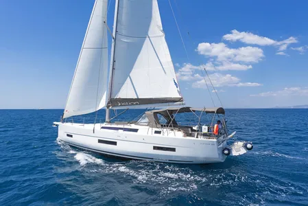 Dufour 530