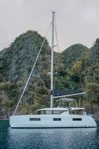 Lagoon 50
