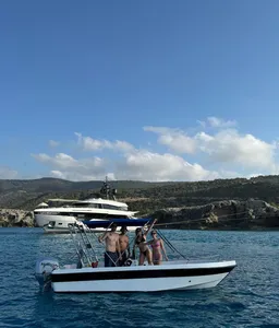 Motor Boat 550