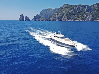 Princess for rent in Capri