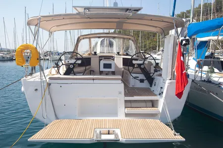 Dufour 430